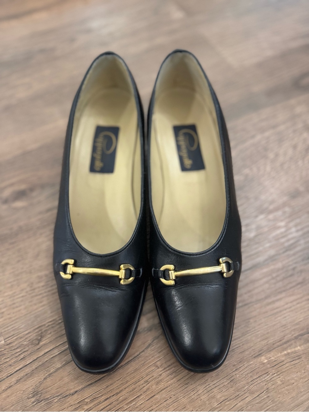 Cappagallo Women's Black Leather Loafers with Gold Bit Accent Size 8.5N